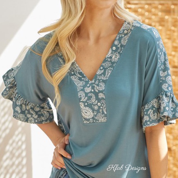 ❤️LAST 3! V Neck Teal Ruffle Sleeve Contrast Back Paisley Print Top! - Picture 8 of 8